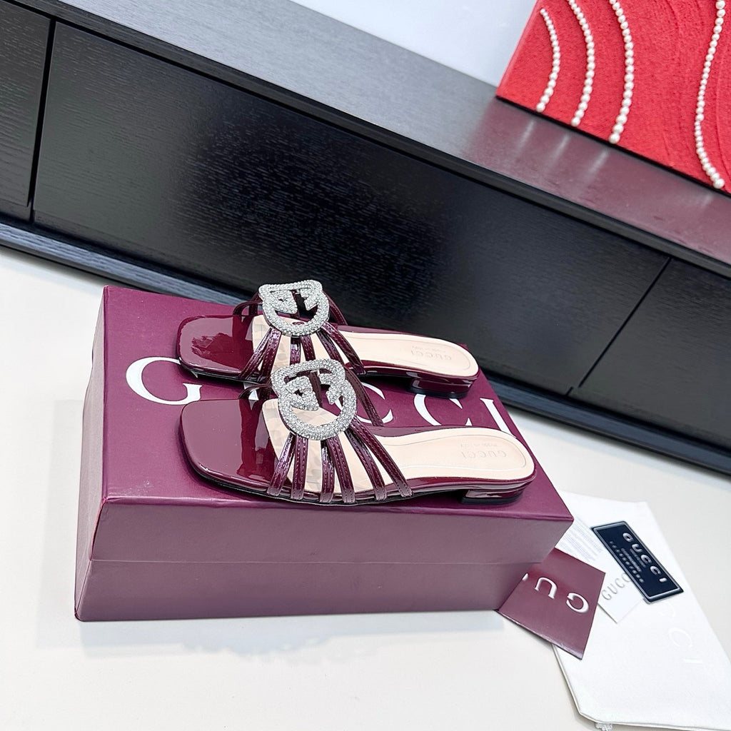 GUCCI 26S FLAT SLIDES IN DARK RED CALFSKIN WITH CRYSTAL