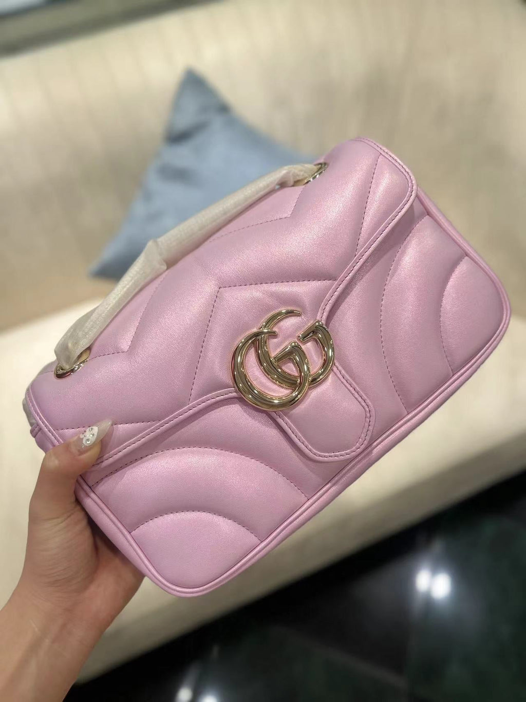 GUCCI MARMONT 26 MEDIUM SHOULDER BAG LIGHT PINK CALFSKIN