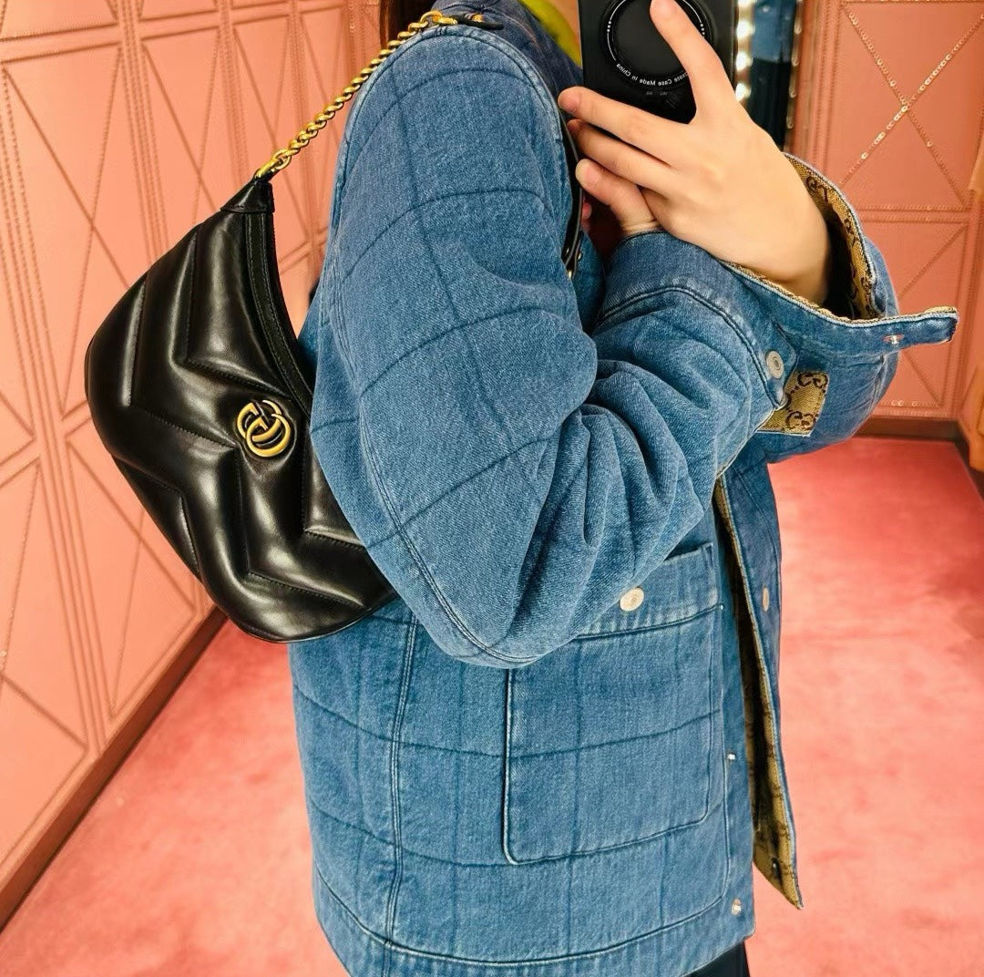 GUCCI SMALL 26 MARMONT BAG IN BLACK CALFSKIN