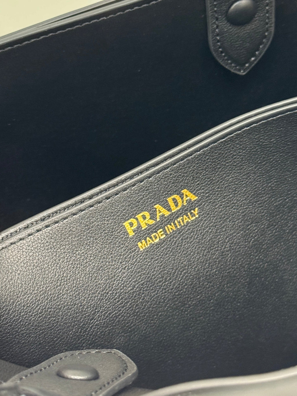 PRADA TOTE BAG WITH BELT 32 IN BLACK IMPORTED CALFSKIN