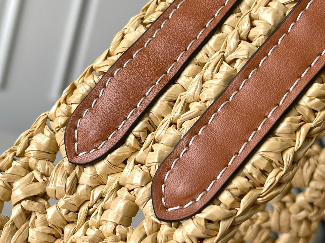 LOUIS VUITTON ONTHEGO MM 37 IN BEIGE WOVEN RAFFIA WITH LEATHER DETAILING