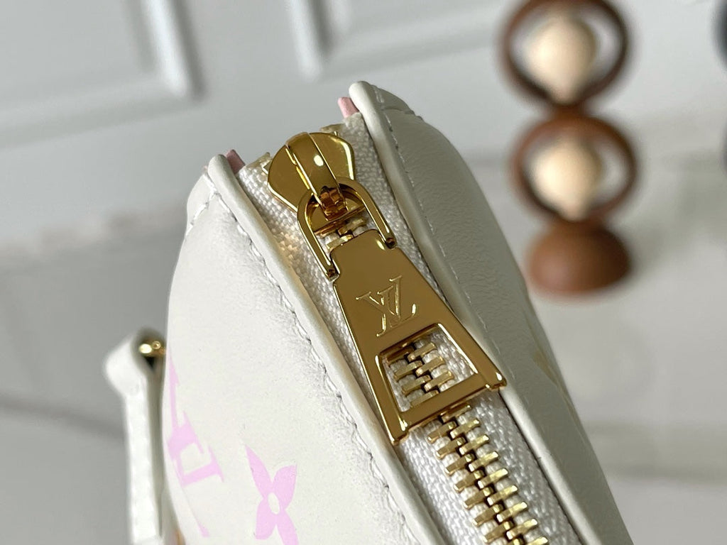 LOUIS VUITTON COUSSIN BB 21 IN WHITE MONOGRAM EMBOSSED LAMBSKIN GOLD HARDWARE