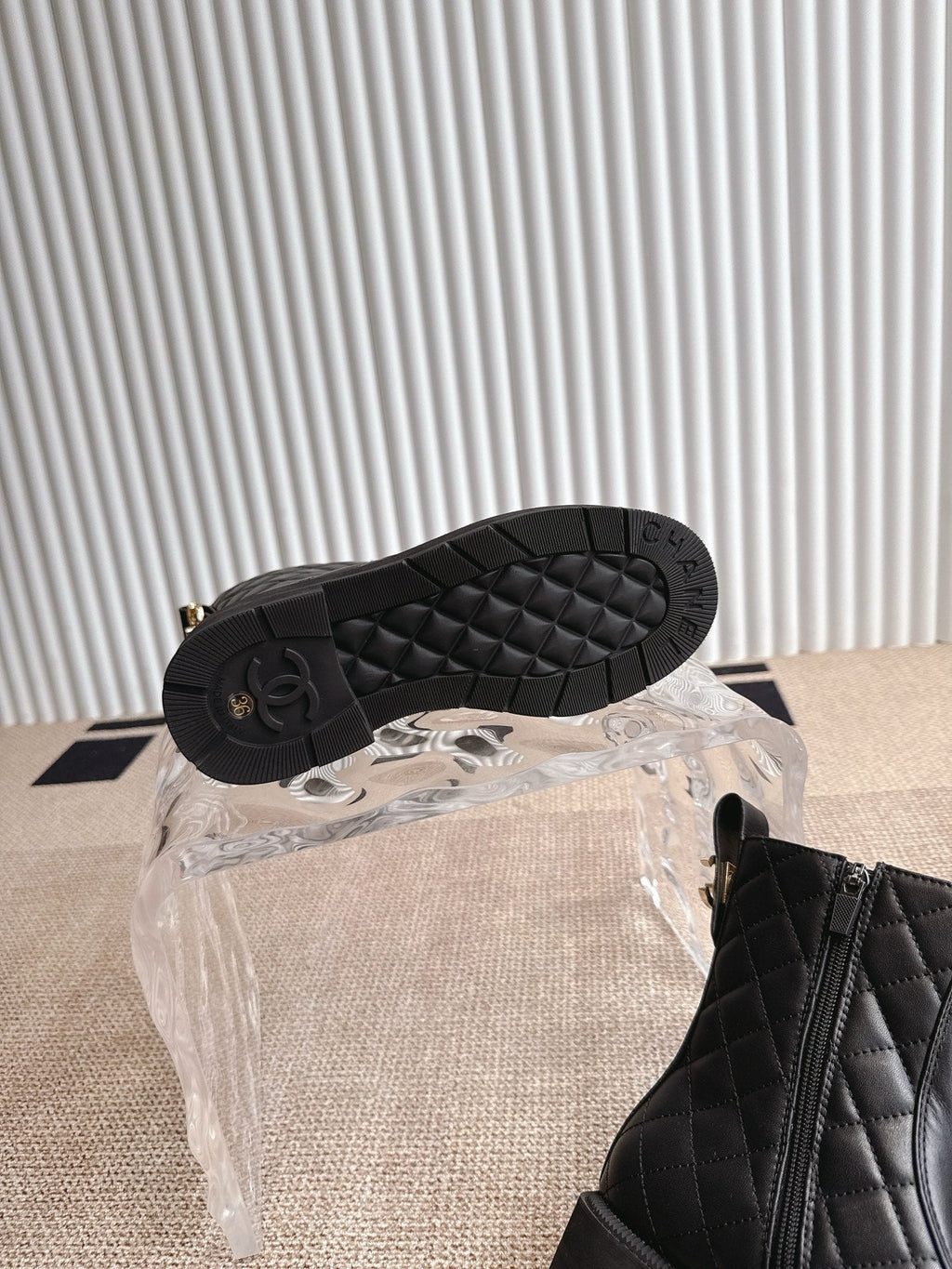 CHANEL ANKLE BOOTS IN BLACK QUILTED CALFSKIN