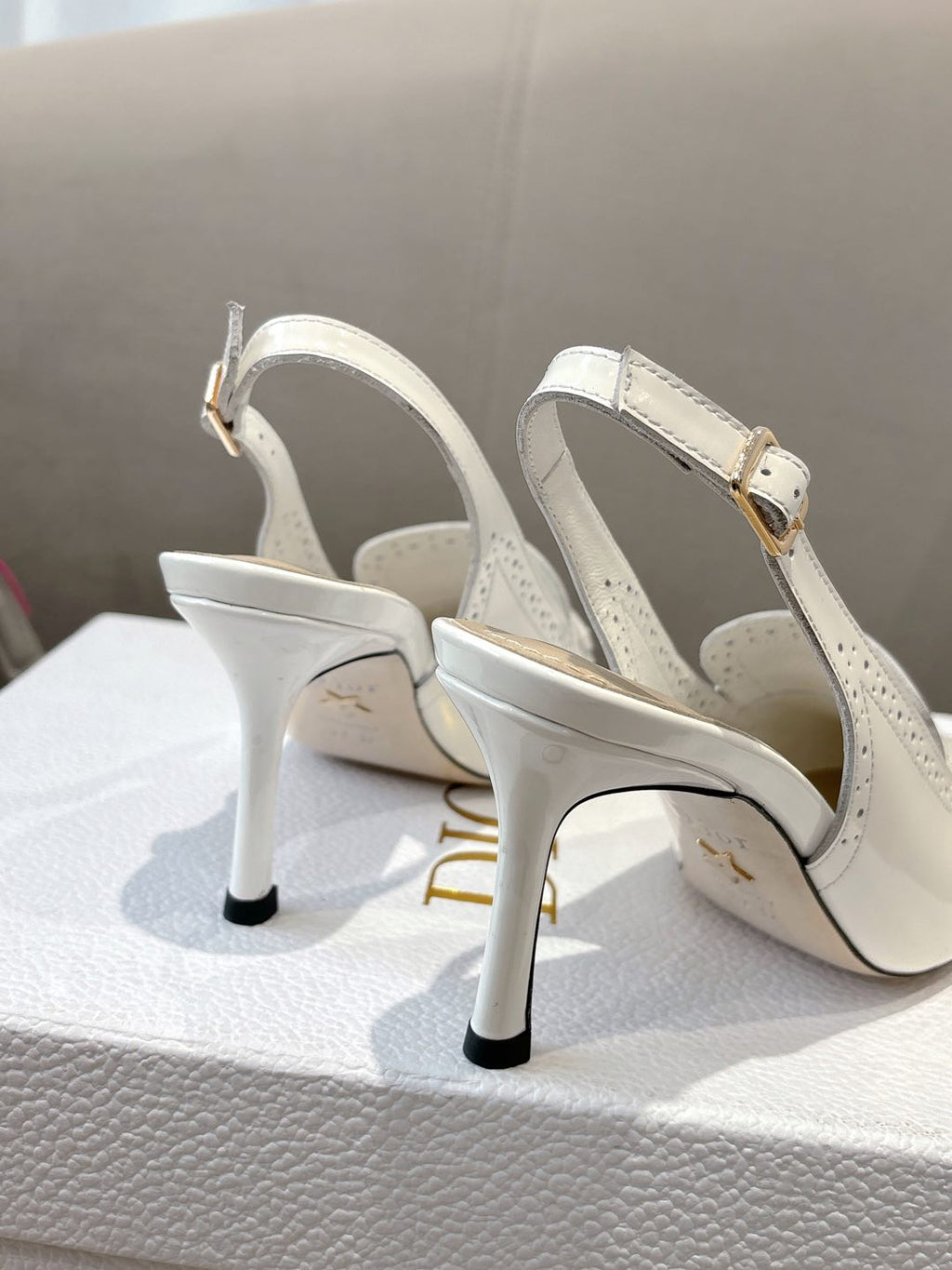 DIOR BOY SLINGBACK PUMP 35 MM IN WHITE CALFSKIN
