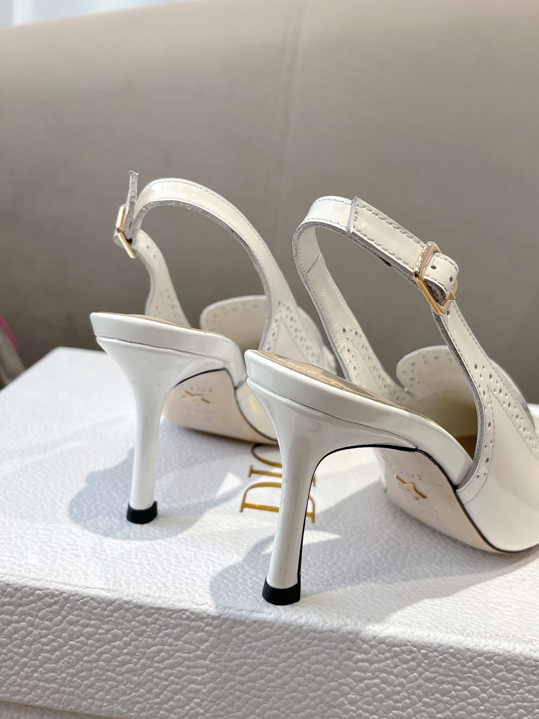 DIOR BOY SLINGBACK PUMP 35 MM IN WHITE CALFSKIN