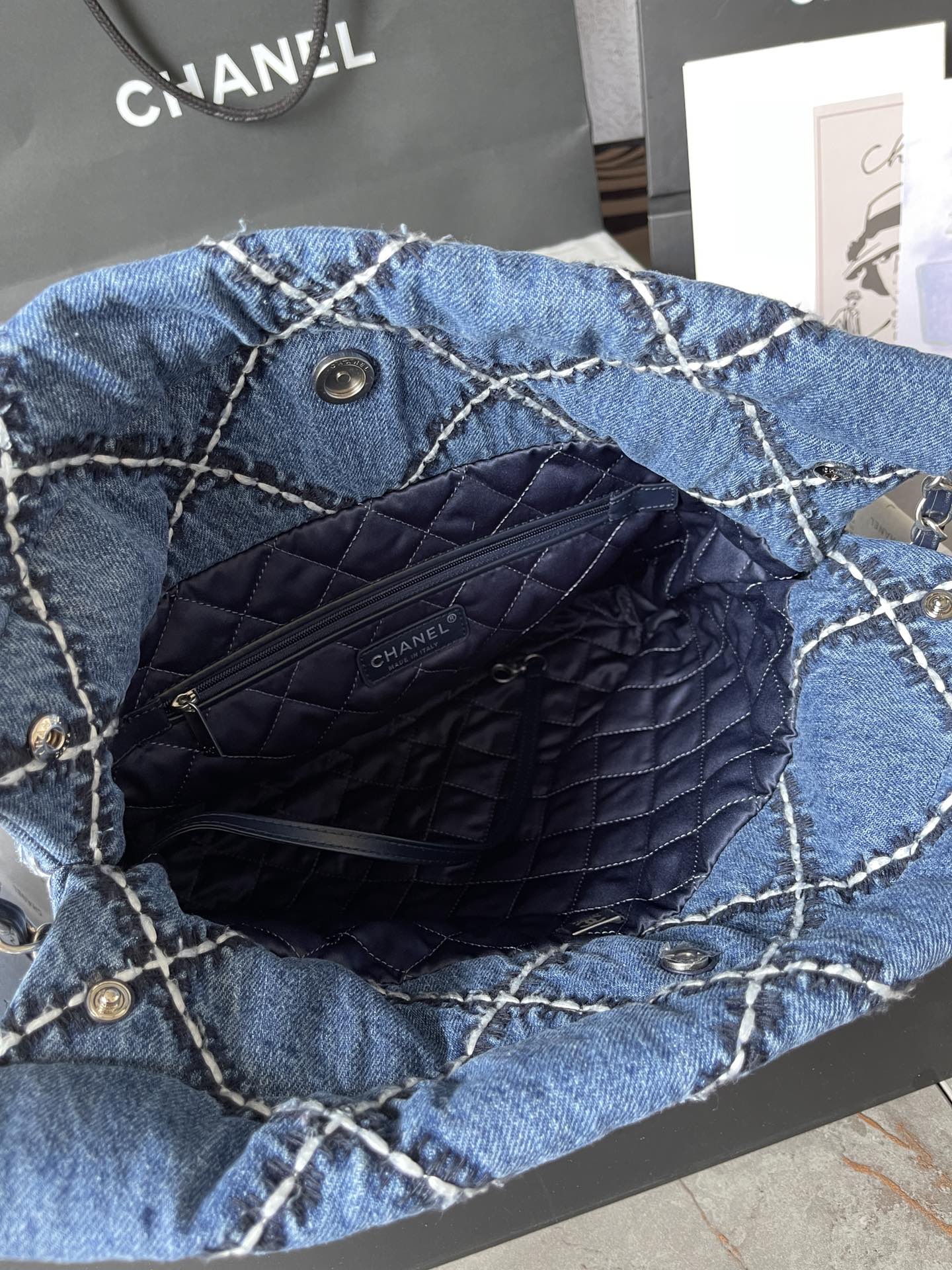 CHANEL MEDIUM 37 CROSSBODY BAG IN BLUE DENIM WITH CHAIN