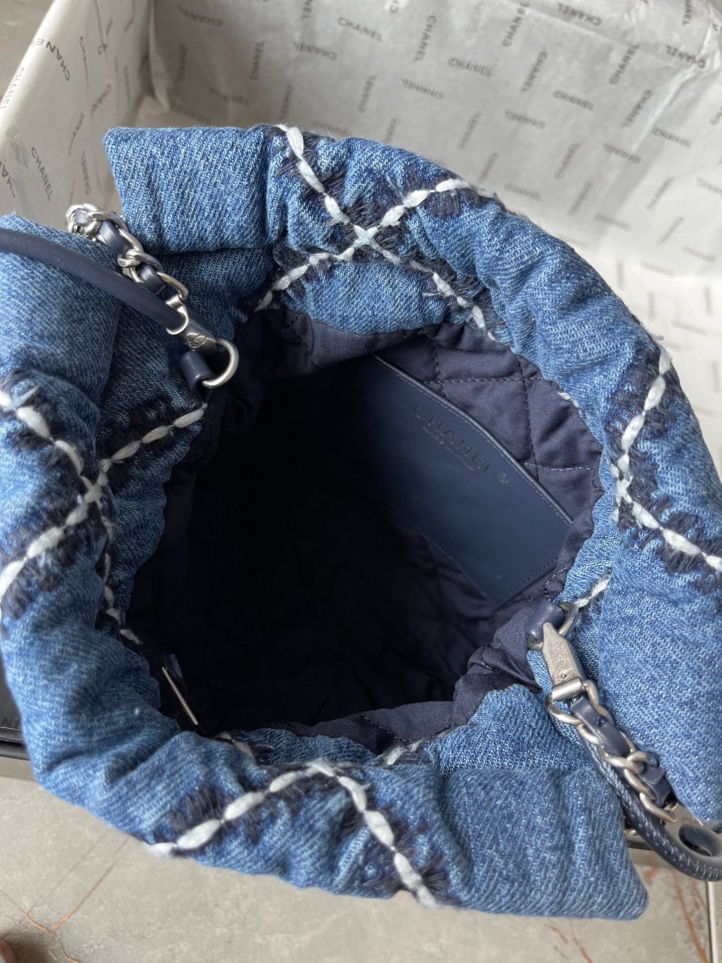 CHANEL MINI 20 CROSSBODY BAG IN BLUE DENIM WITH CHAIN