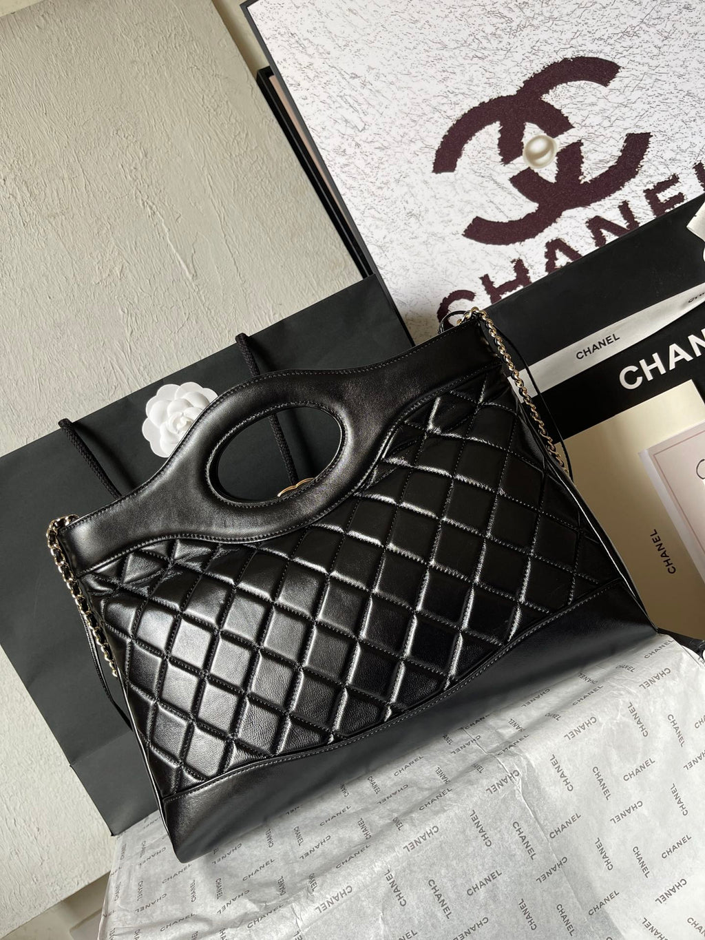 CHANEL MEDIUM 36 SHOPPING BAG IN BLACK CALFSKIN