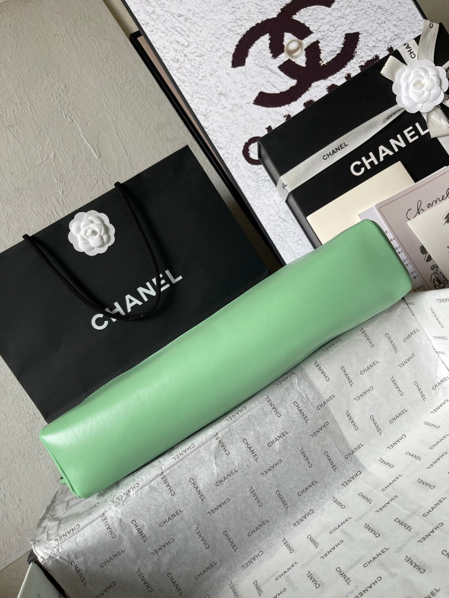 CHANEL MEDIUM 36 SHOPPING BAG IN GREEN MINT CALFSKIN
