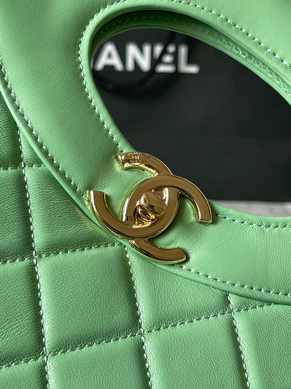 CHANEL MEDIUM 36 SHOPPING BAG IN GREEN MINT CALFSKIN