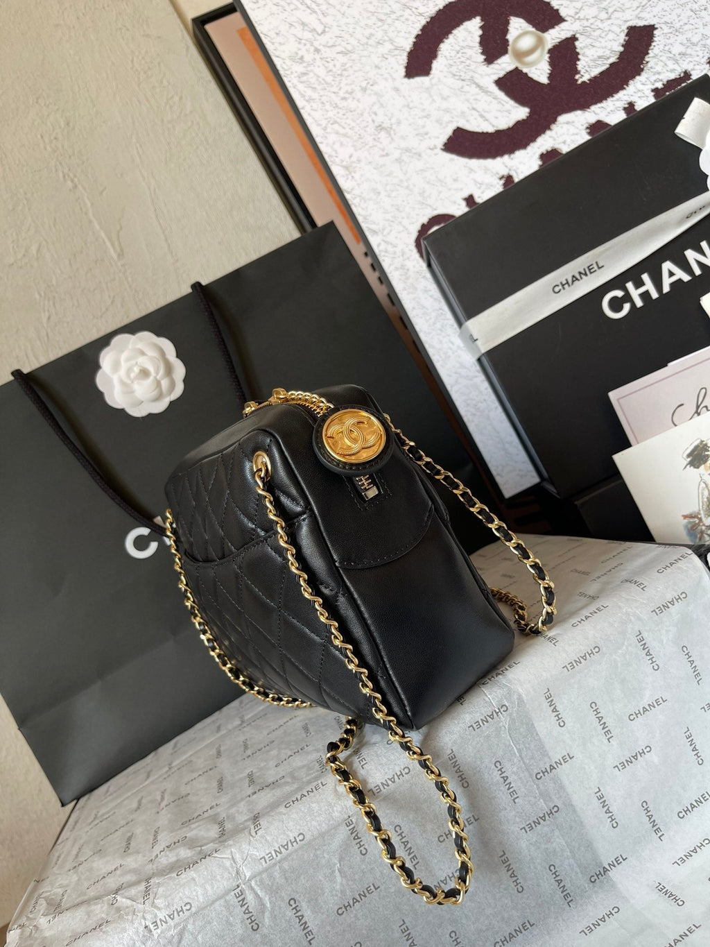 CHANEL CAMERA BAG 24 IN BLACK QUILTED LAMBSKIN DOUBLE C GOLD COIN