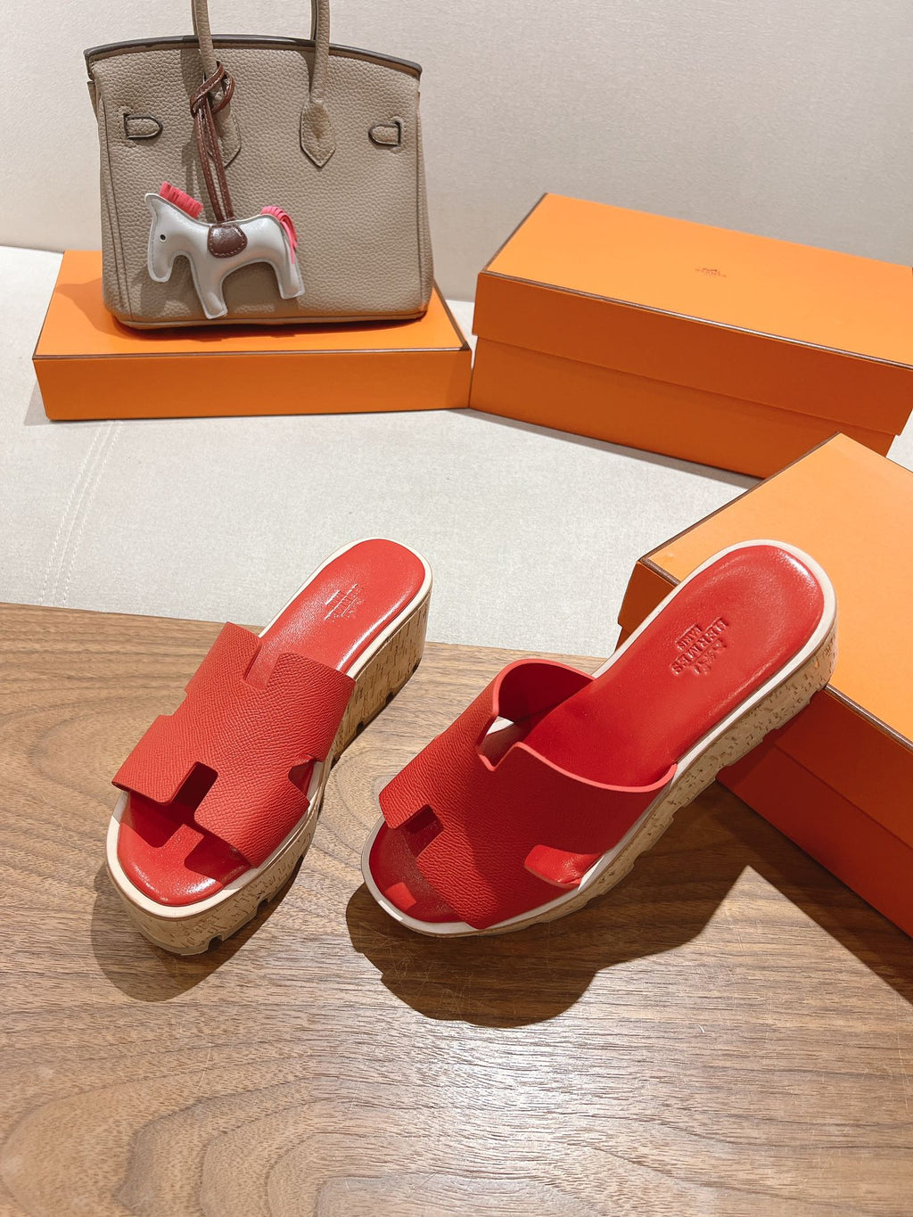 HERMES 25S HIGH WEDGE SANDALS IN RED LAMBSKIN STYLE 35