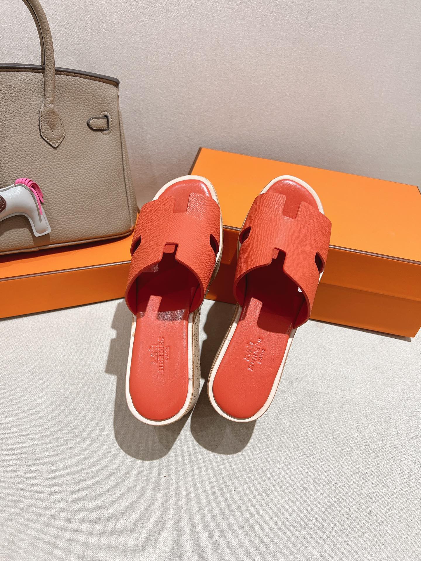 HERMES 25S HIGH WEDGE SANDALS IN DARK ORANGE LAMBSKIN STYLE 33