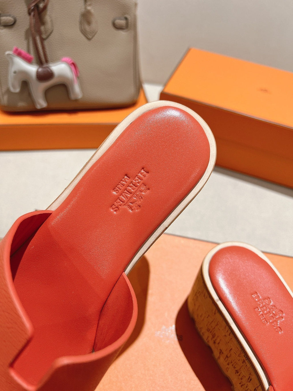 HERMES 25S HIGH WEDGE SANDALS IN DARK ORANGE LAMBSKIN STYLE 33