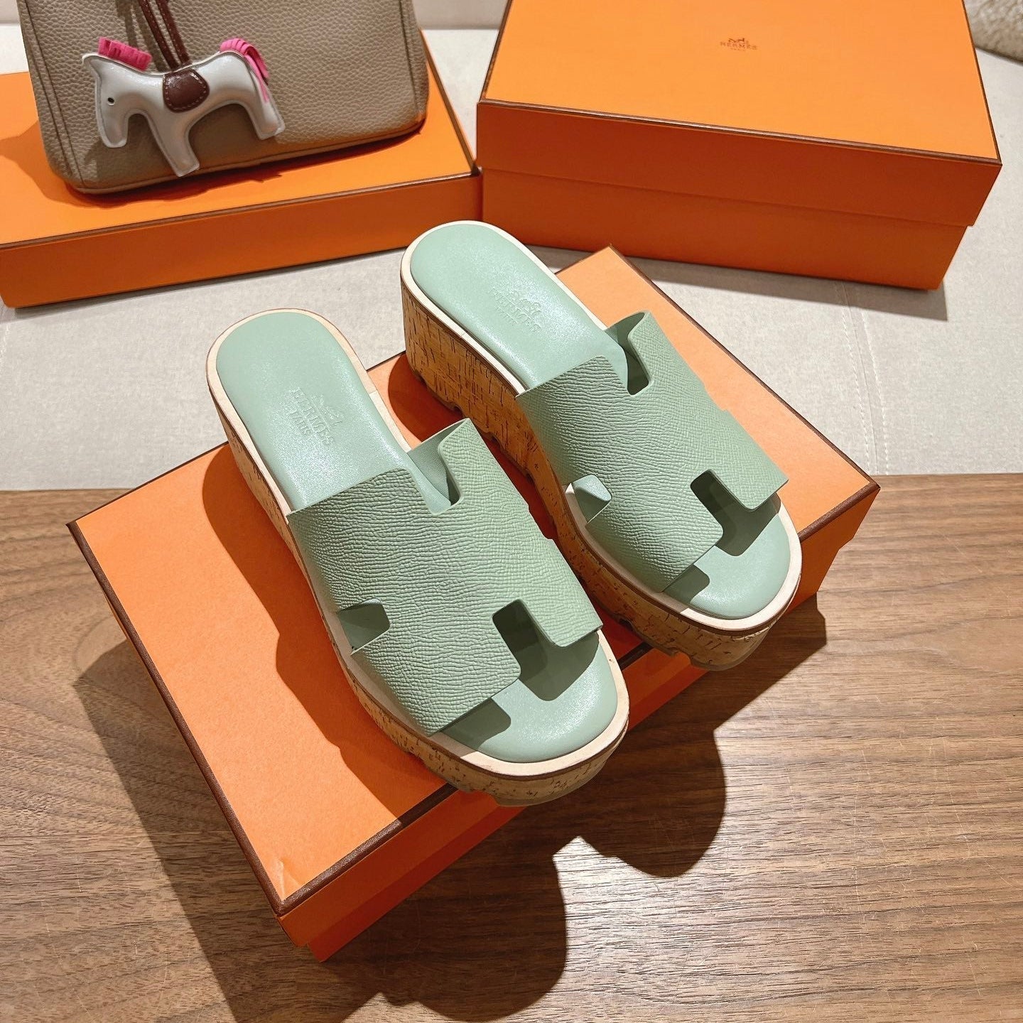 HERMES 25S HIGH WEDGE SANDALS IN SOFT MINT GREEN LAMBSKIN STYLE 28