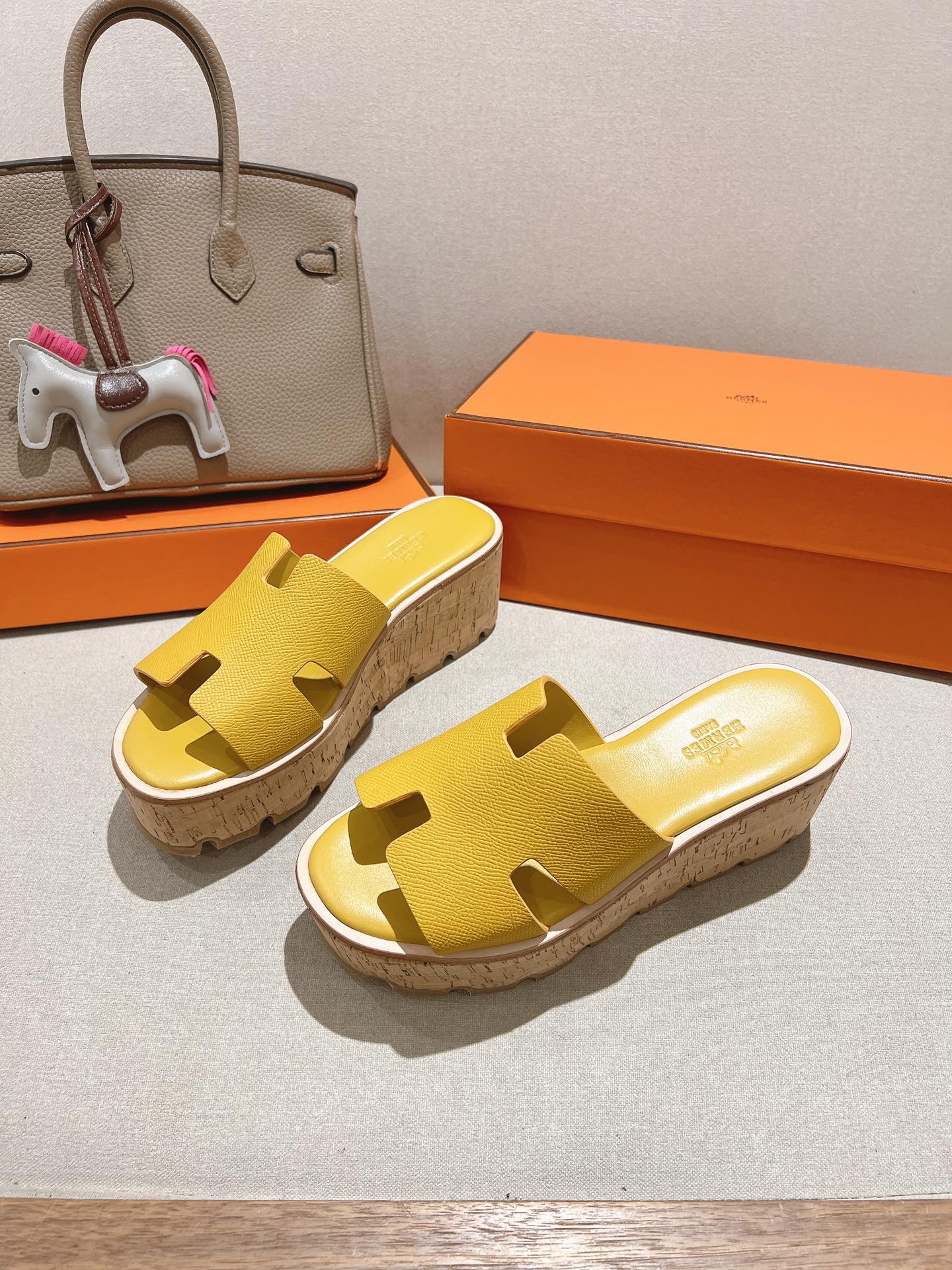 HERMES 25S HIGH WEDGE SANDALS IN DARK YELLOW LAMBSKIN STYLE 27
