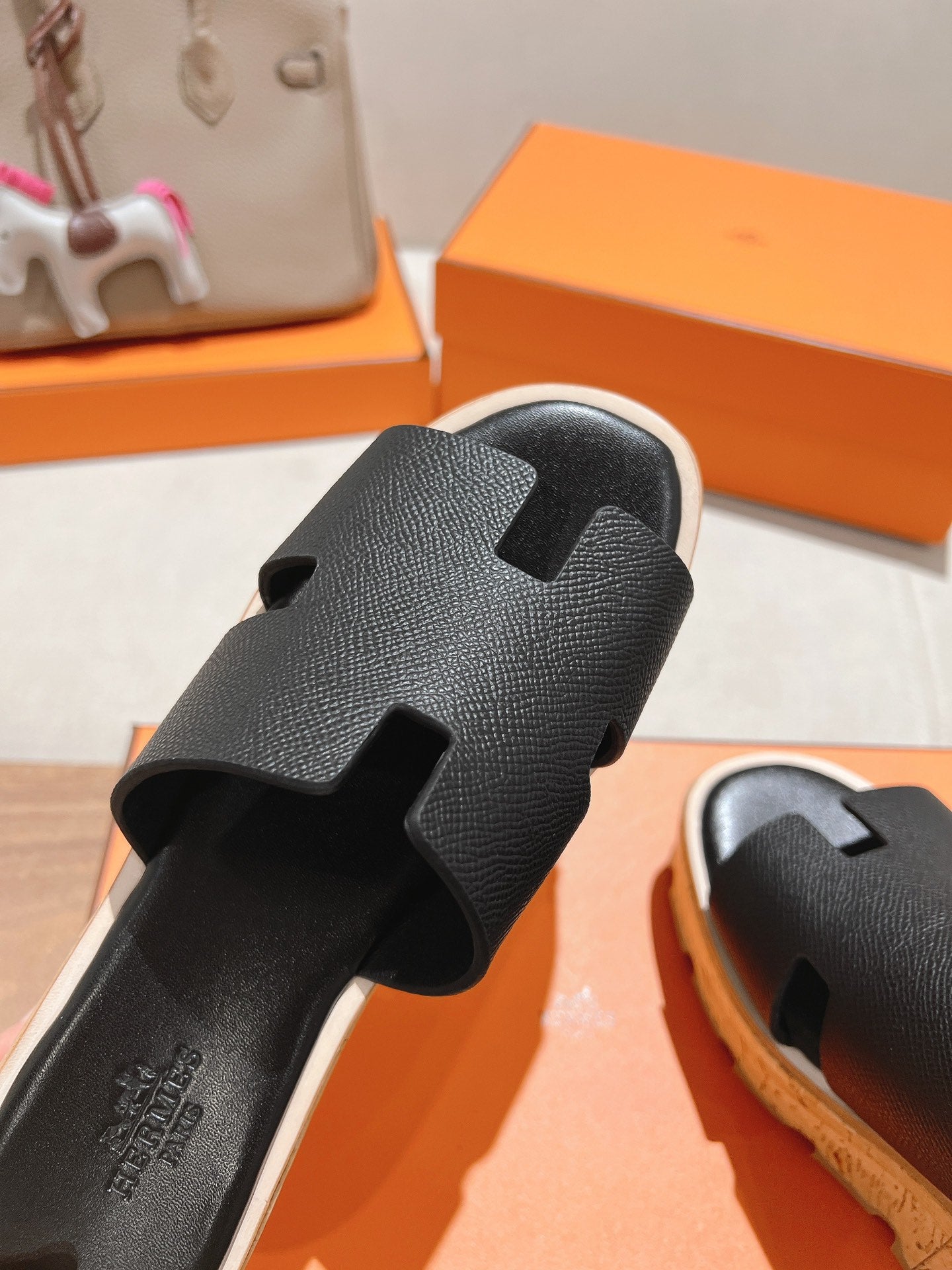 HERMES 25S HIGH WEDGE SANDALS IN BLACK LAMBSKIN STYLE 23