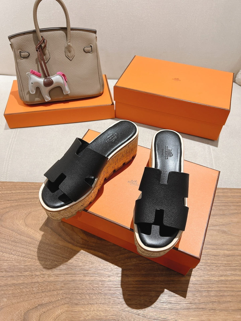 HERMES 25S HIGH WEDGE SANDALS IN BLACK LAMBSKIN STYLE 23