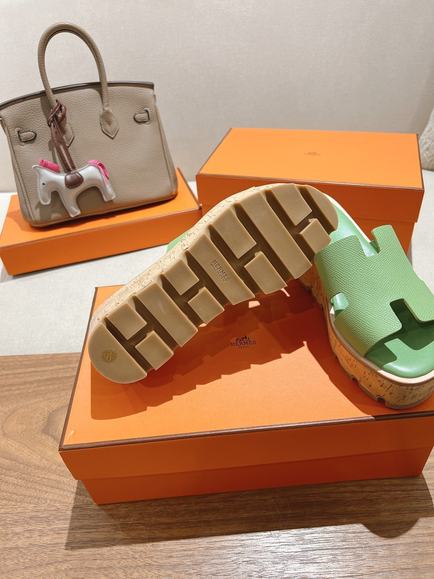 HERMES 25S HIGH WEDGE SANDALS IN LIGHT GREEN LAMBSKIN STYLE 1
