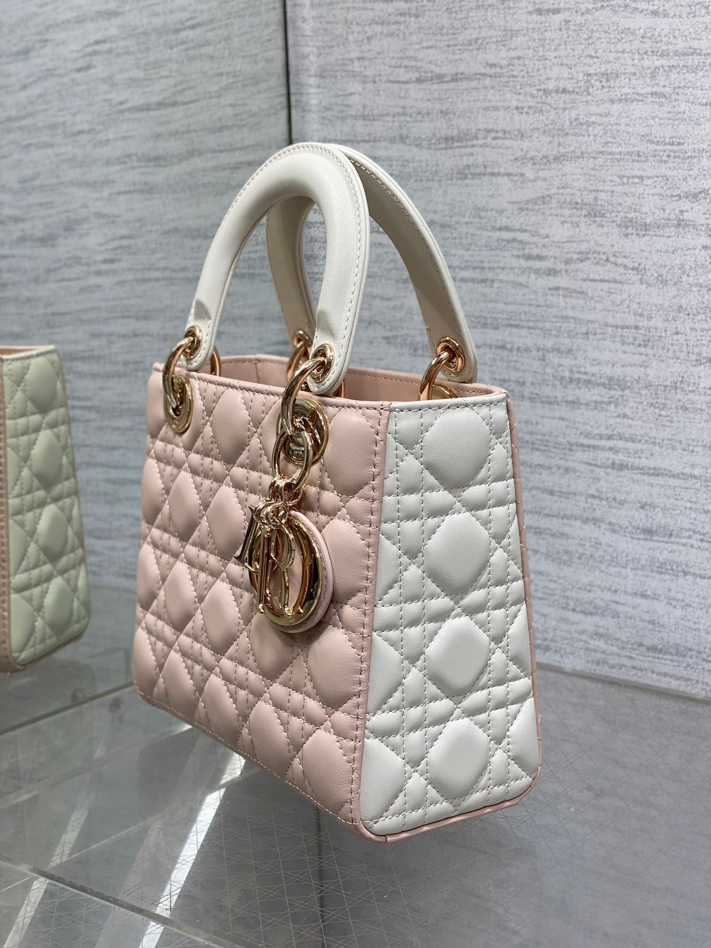 DIOR MEDIUM LADY BAG 20 IN BABY PINK QUILTED MACROCANNAGE CALFSKIN WHITE STRAP