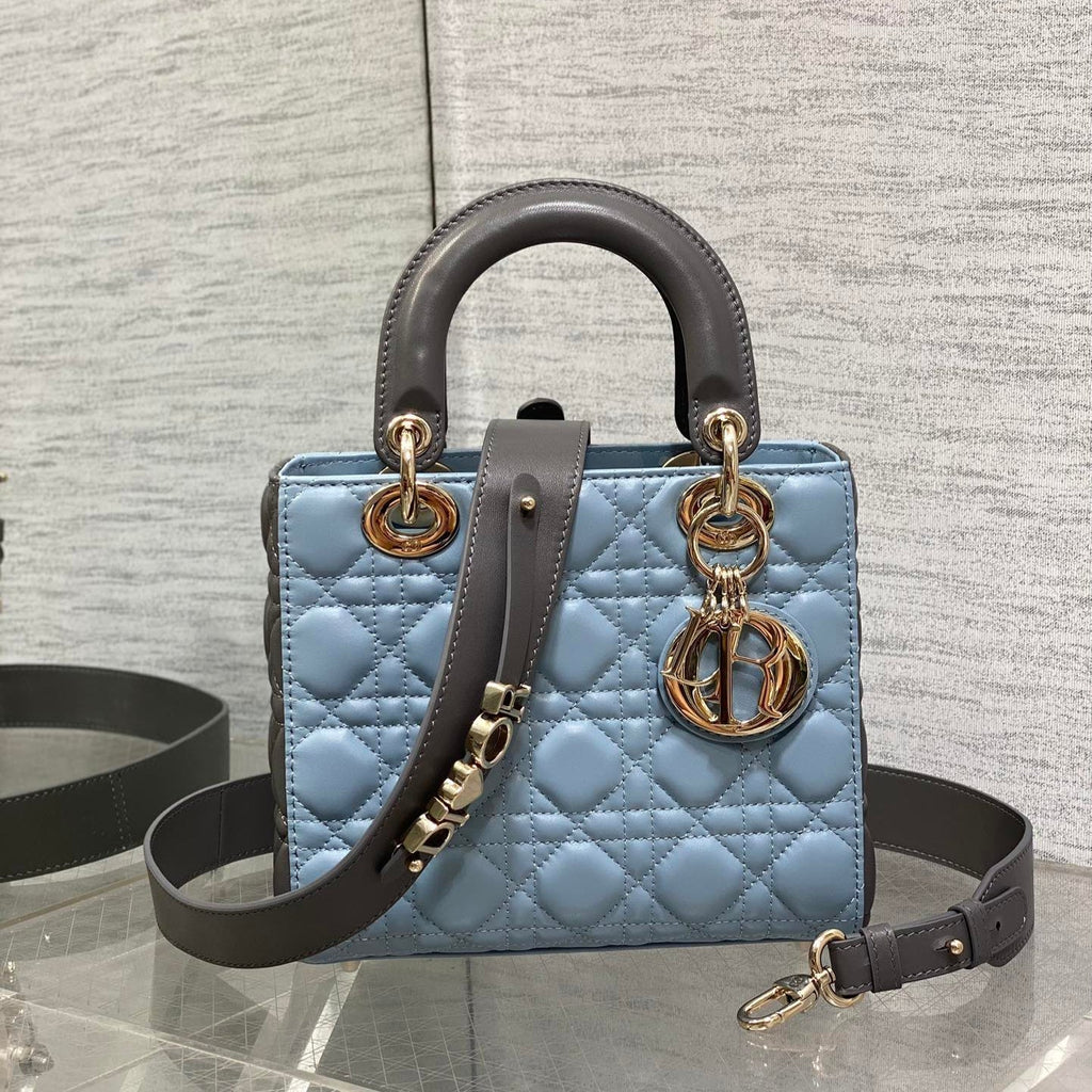 DIOR MEDIUM LADY BAG 20 IN BABY BLUE QUILTED MACROCANNAGE CALFSKIN GREY STRAP