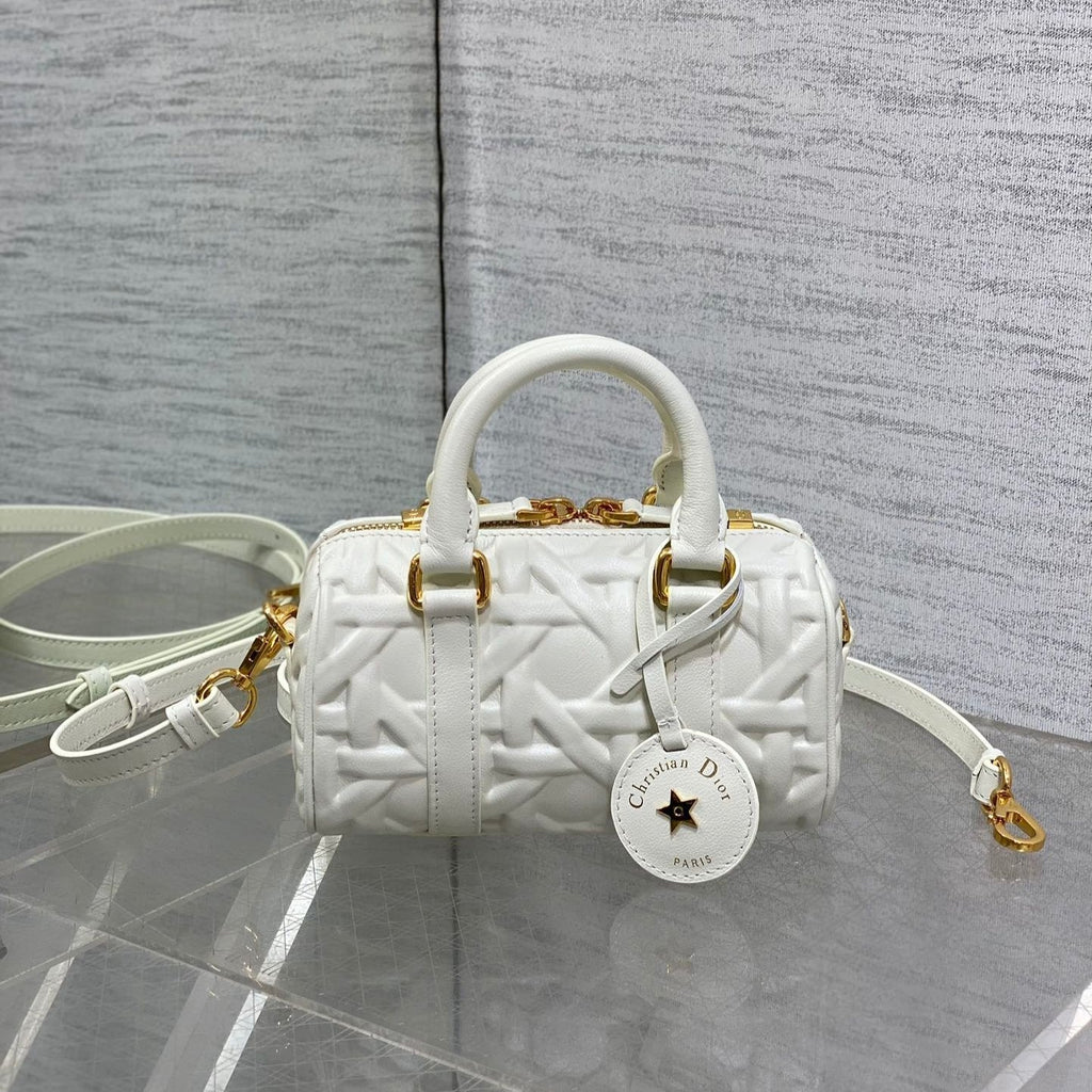 DIOR GROOVE 17 BAG IN WHITE MACROCANNAGE CALFSKIN WITH GOLD HARDWARE