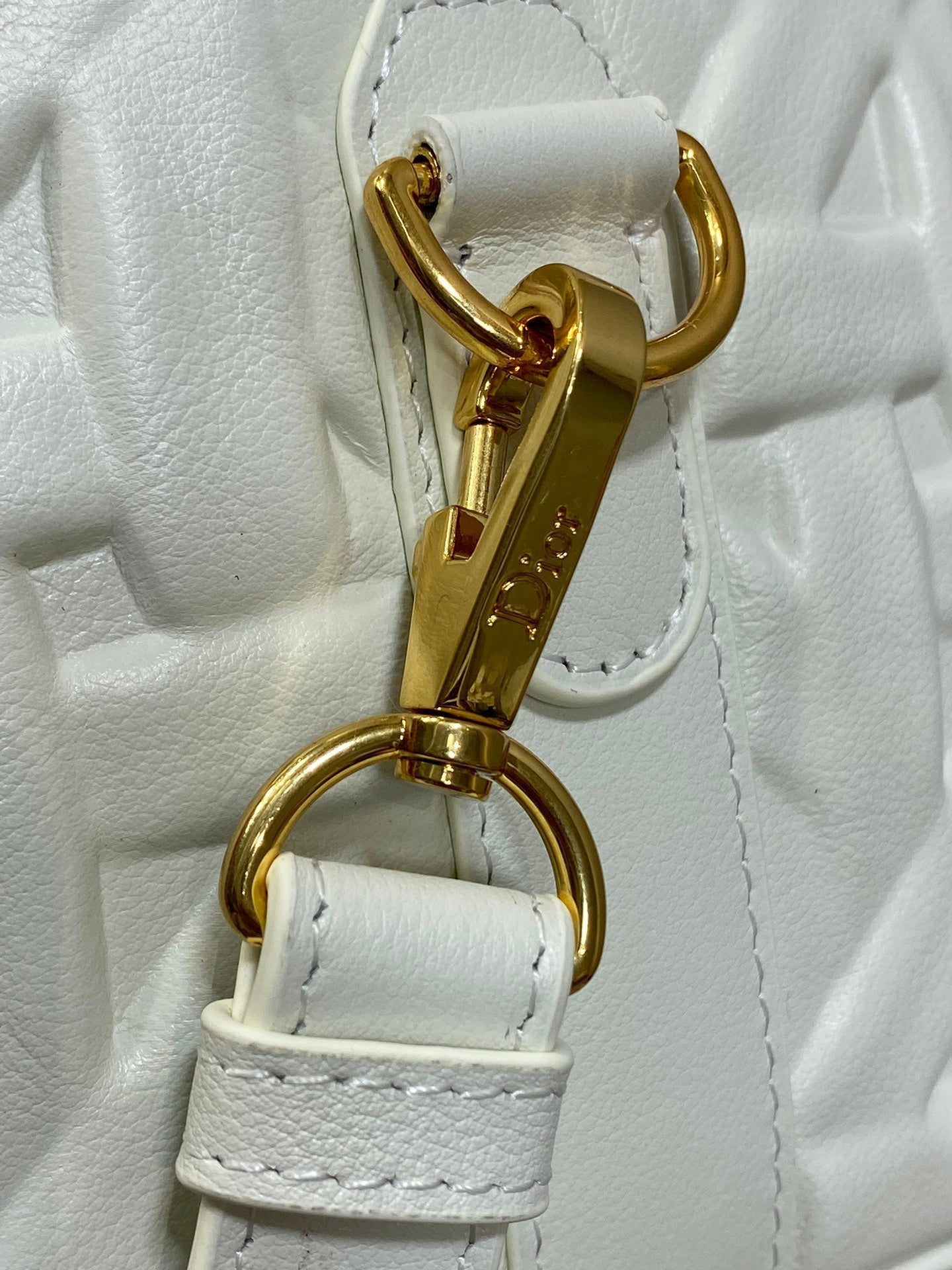DIOR GROOVE 25 BAG IN WHITE MACROCANNAGE CALFSKIN WITH GOLD HARDWARE
