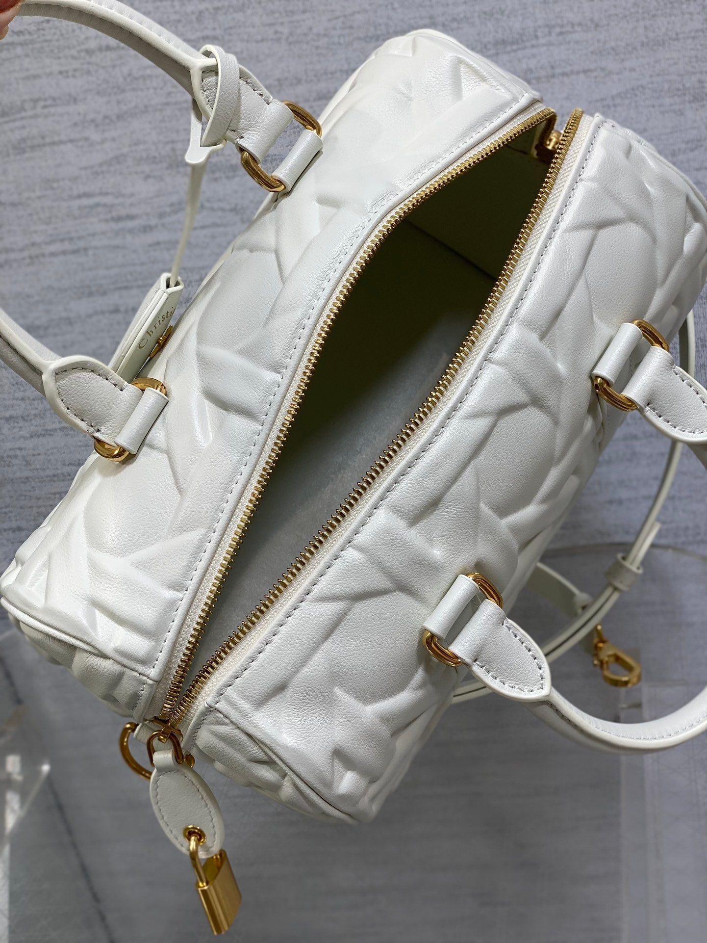 DIOR GROOVE 25 BAG IN WHITE MACROCANNAGE CALFSKIN WITH GOLD HARDWARE