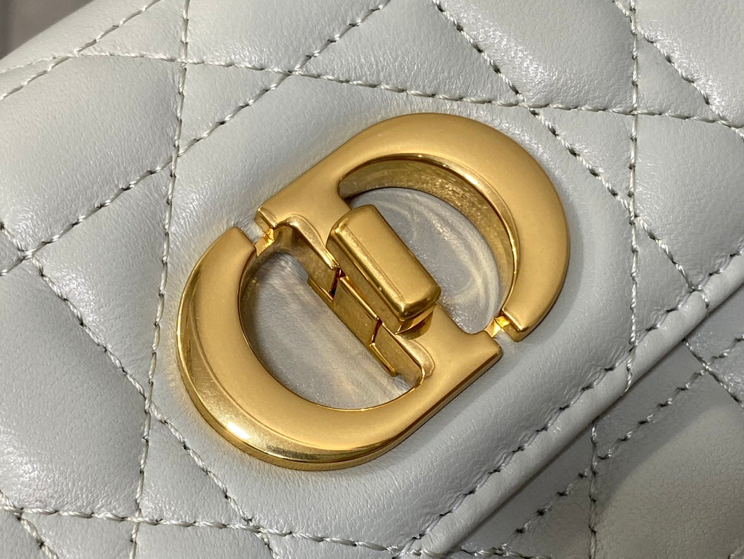 DIOR MONTAIGNE AVENUE MINI 19 BAG IN PISTACHIO GREEN CALFSKIN WITH GOLD HARDWARE