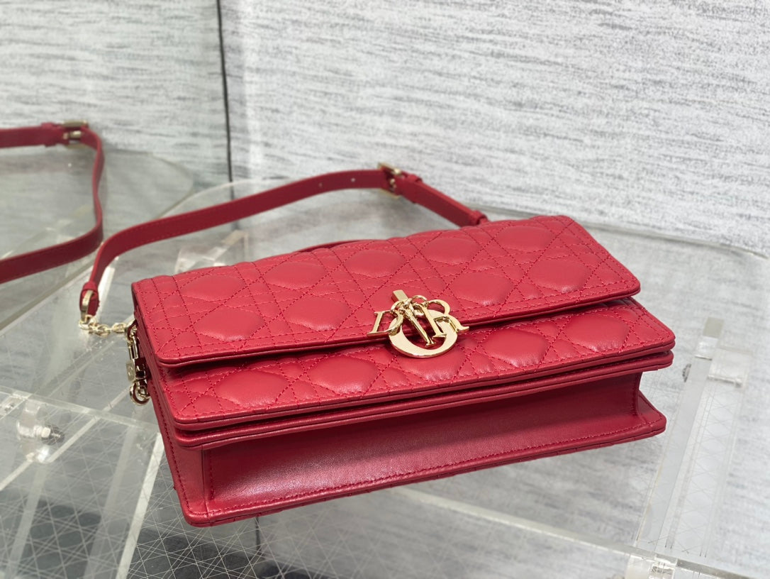 DIOR MINI BAG 24 IN RUBBY RED PATENT CANNAGE CALFSKIN
