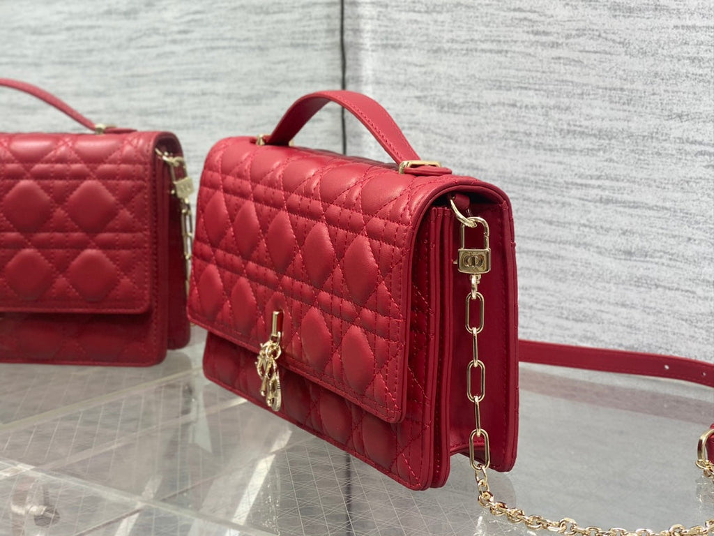 DIOR MINI BAG 24 IN RUBBY RED PATENT CANNAGE CALFSKIN