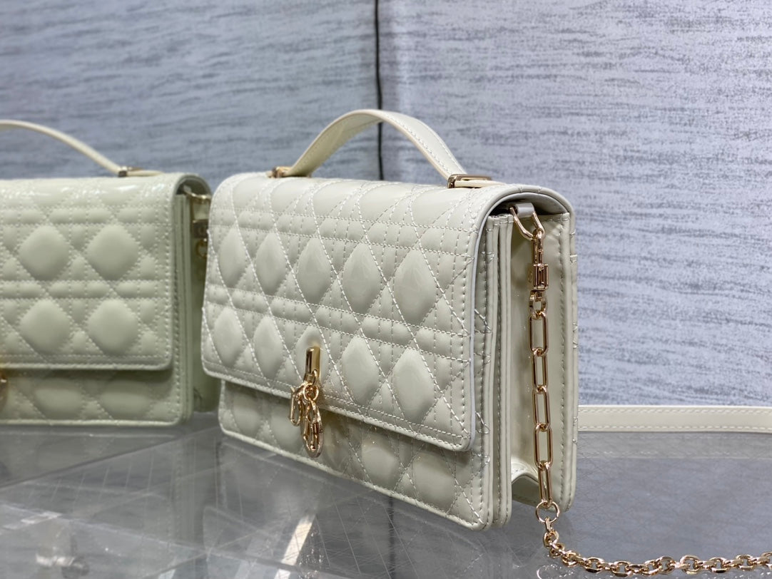 DIOR MINI BAG 24 IN WHITE CREAM PATENT CANNAGE CALFSKIN