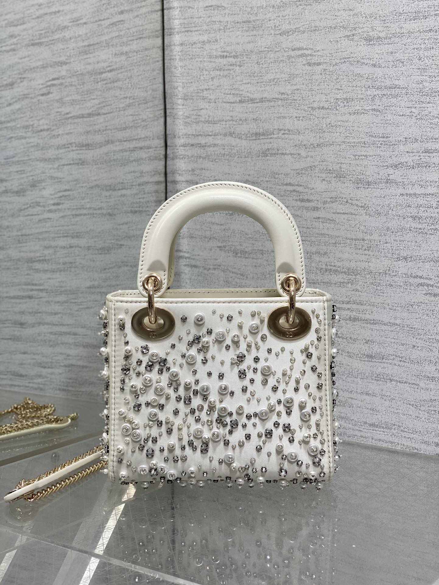 DIOR MINI 17 LADY BAG IN WHITE SATIN EMBROIDERED WITH BEADS 226310