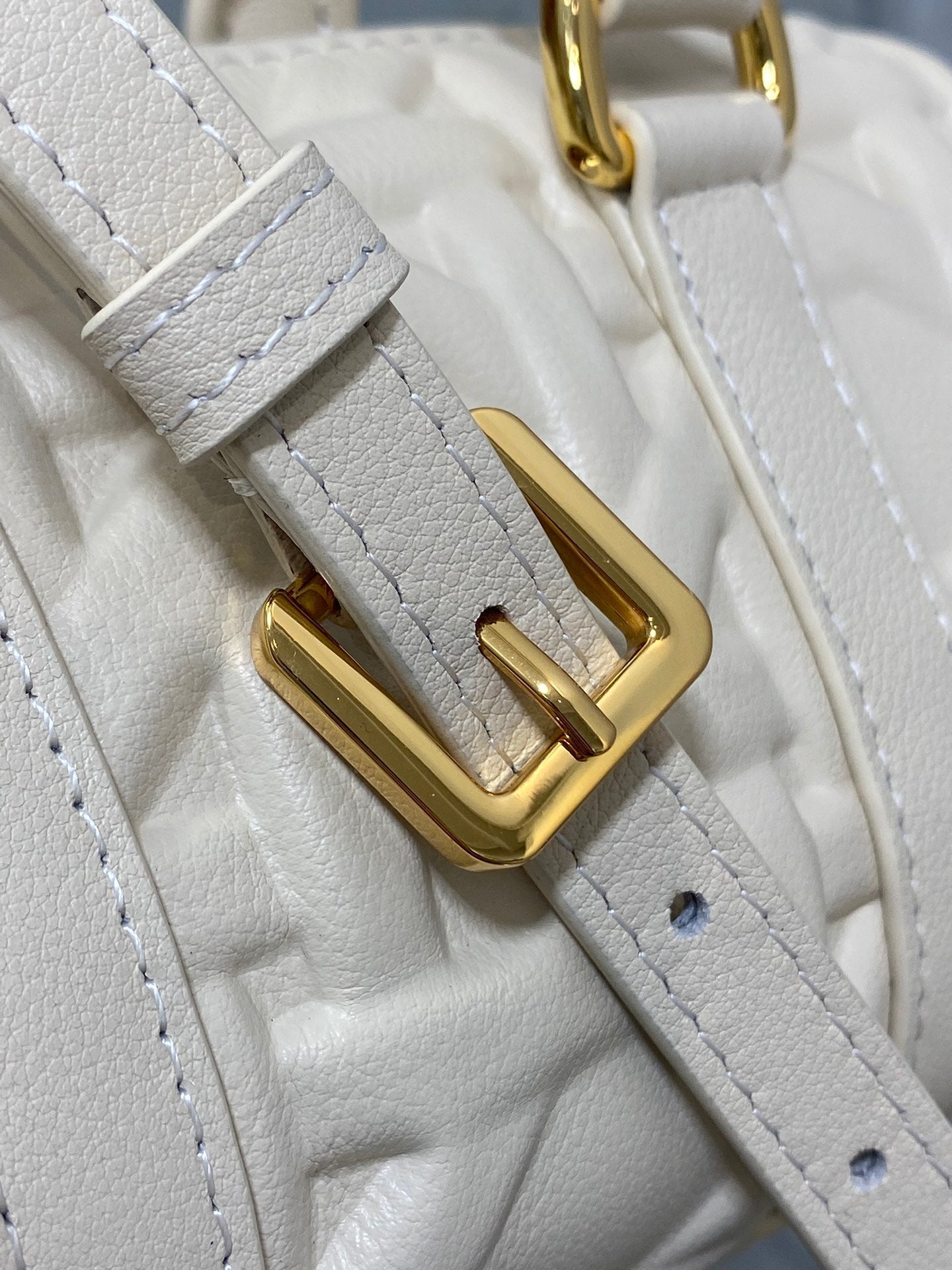 DIOR GROOVE 17 BAG IN WHITE CREAM MACROCANNAGE CALFSKIN WITH GOLD HARDWARE