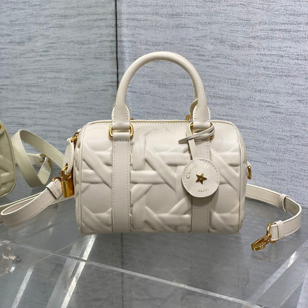 DIOR GROOVE 20 BAG IN WHITE CREAM MACROCANNAGE CALFSKIN WITH GOLD HARDWARE