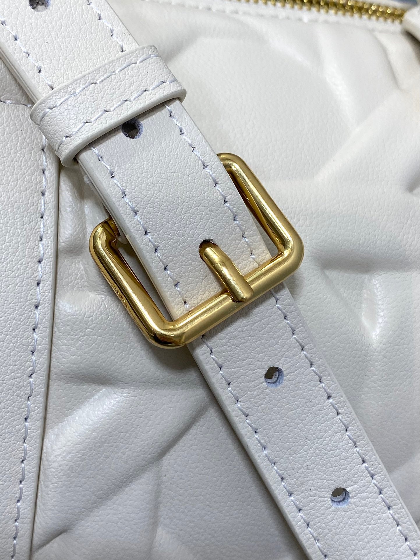 DIOR GROOVE 25 BAG IN WHITE CREAM MACROCANNAGE CALFSKIN WITH GOLD HARDWARE