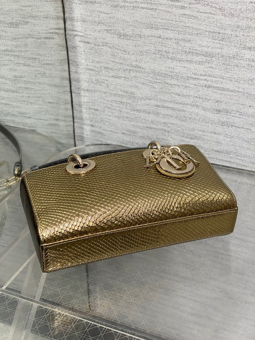 DIOR MEDIUM 22 LADY BAG IN GOLD METALLIC LAMBSKIN
