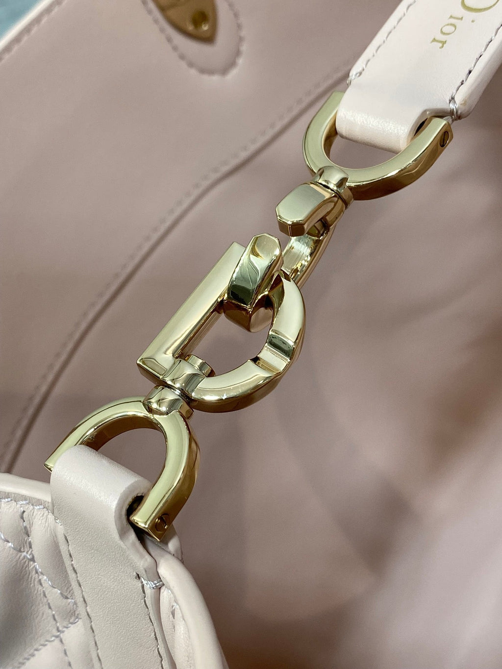 DIOR 25S ALWAYS BAG 22 IN LIGHT PINK MACROCANNAGE CALFSKIN GOLD HARDWARE