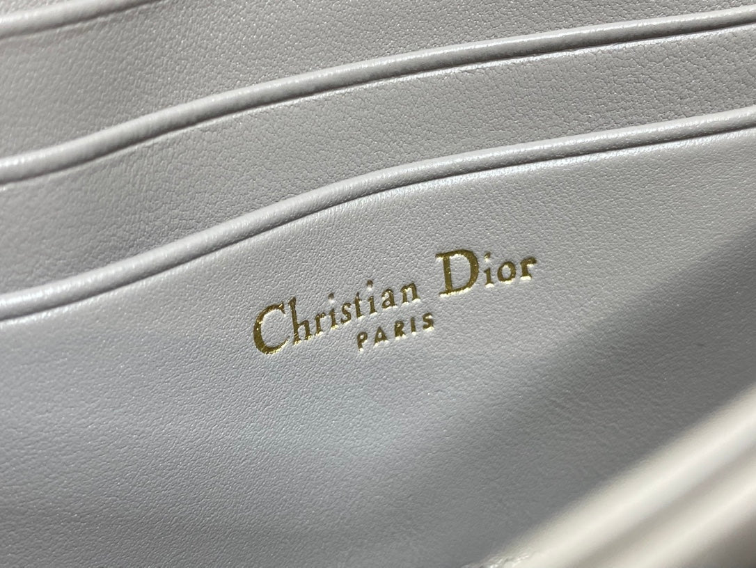 DIOR 25S  TALK PHONE POUCH 21 IN DIRTY LILAC CANNAGE LAMBSKIN GOLD HARDWARE