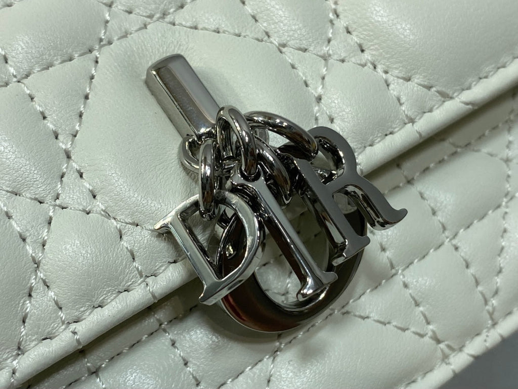 DIOR 25S  TALK PHONE POUCH 21 IN WHITE CANNAGE LAMBSKIN SILVER HARDWARE