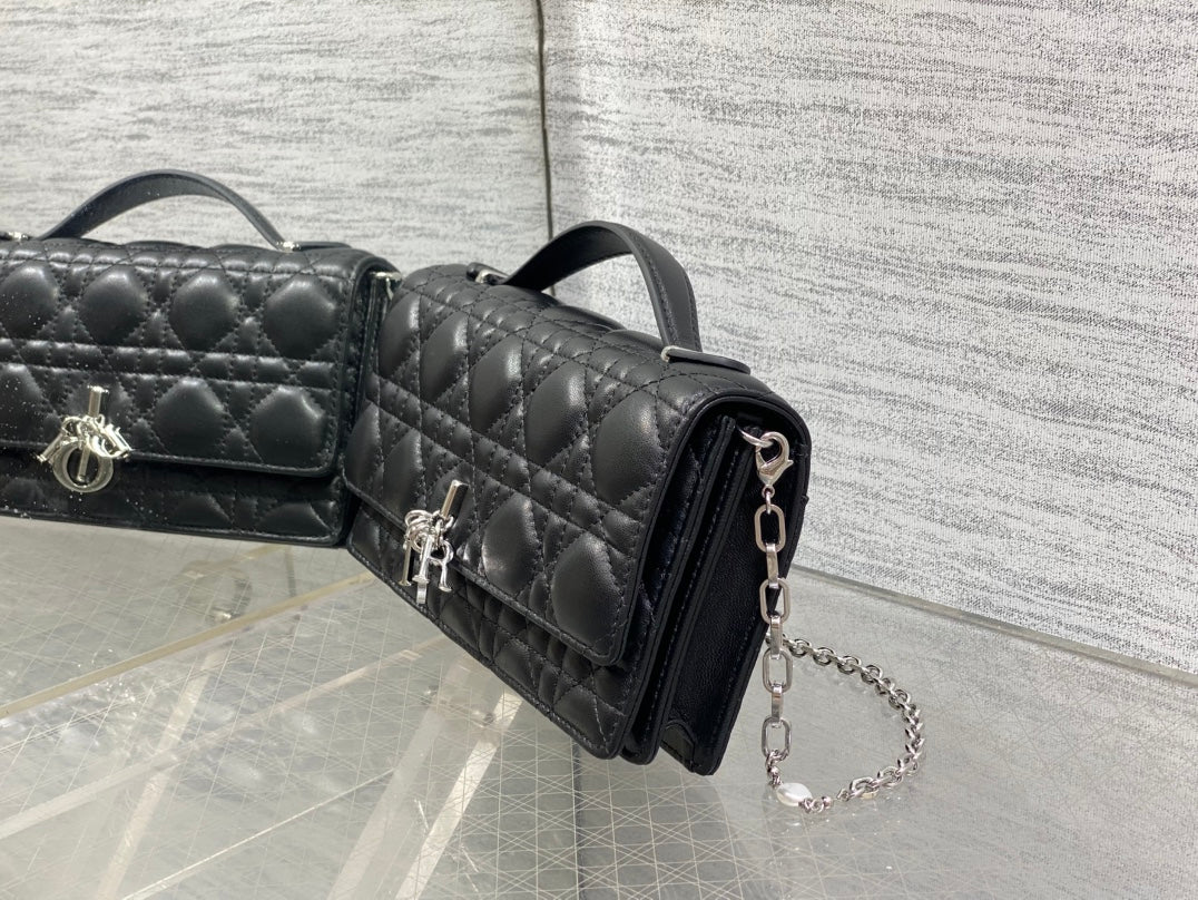 DIOR 25S  TALK PHONE POUCH 21 IN BLACK CANNAGE LAMBSKIN SILVER HARDWRE