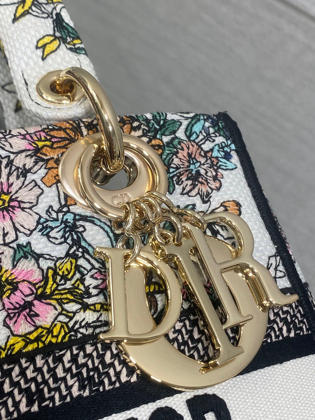 DIOR 25S SMALL LADY D-LITE BAG 24 IN MULTICOLOR  FLOWERS CALENDAR ALLOVER EMBROIDERY