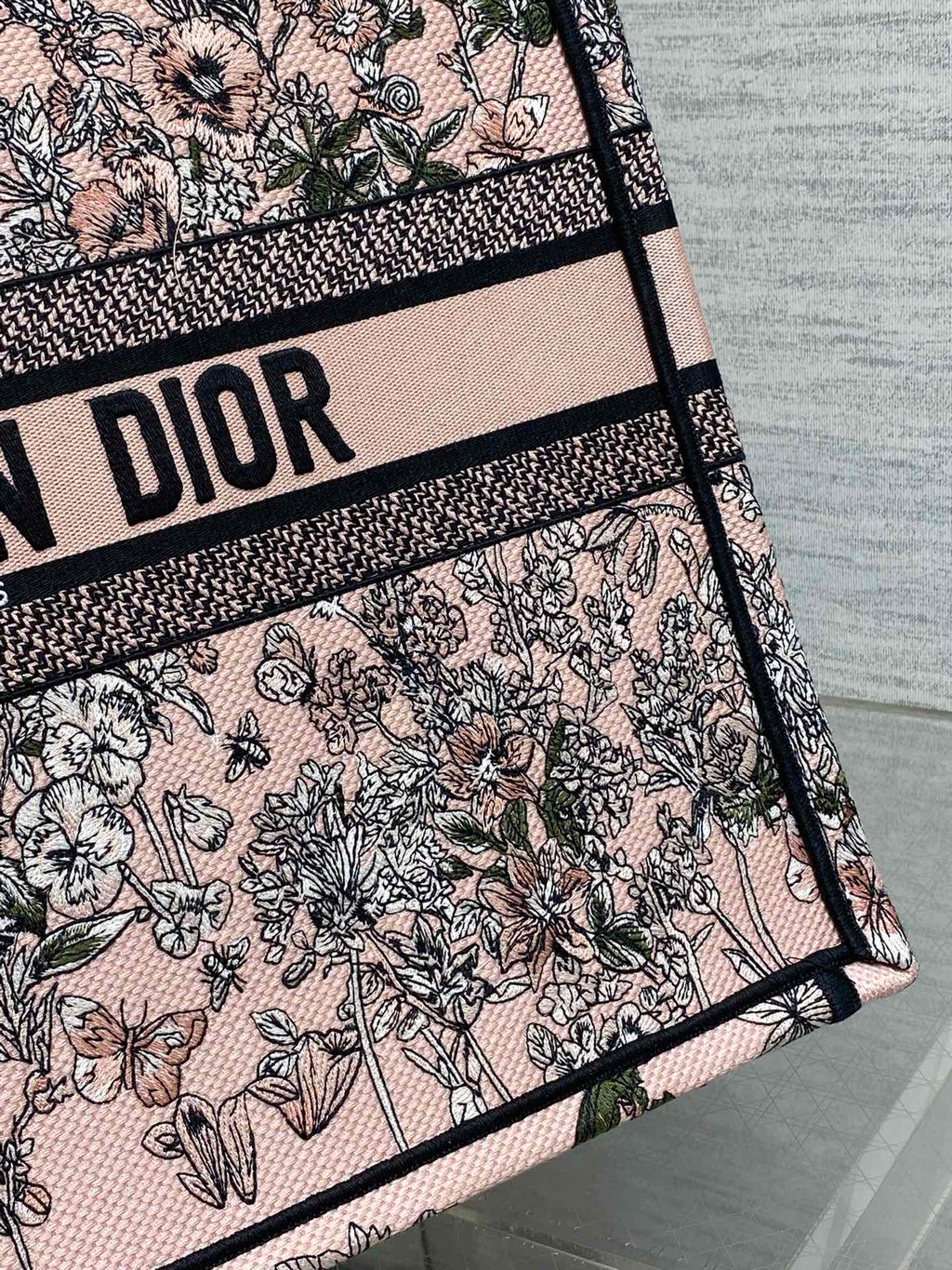 DIOR 25S LUCKY LARGE DIOR BOOK TOTE 42 IN PINK MULTICOLOR DIOR FLOWERS CALENDAR ALLOVER EMBROIDERY