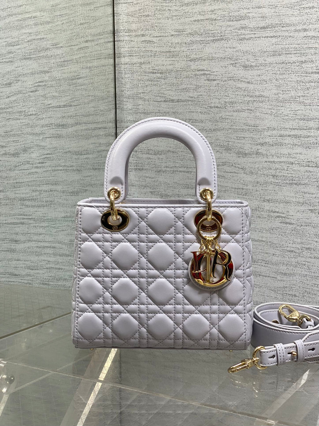 DIOR 25S LADY  BAG 20 IN LILAC CANNAGE CALFSKIN GOLD HARDWARE