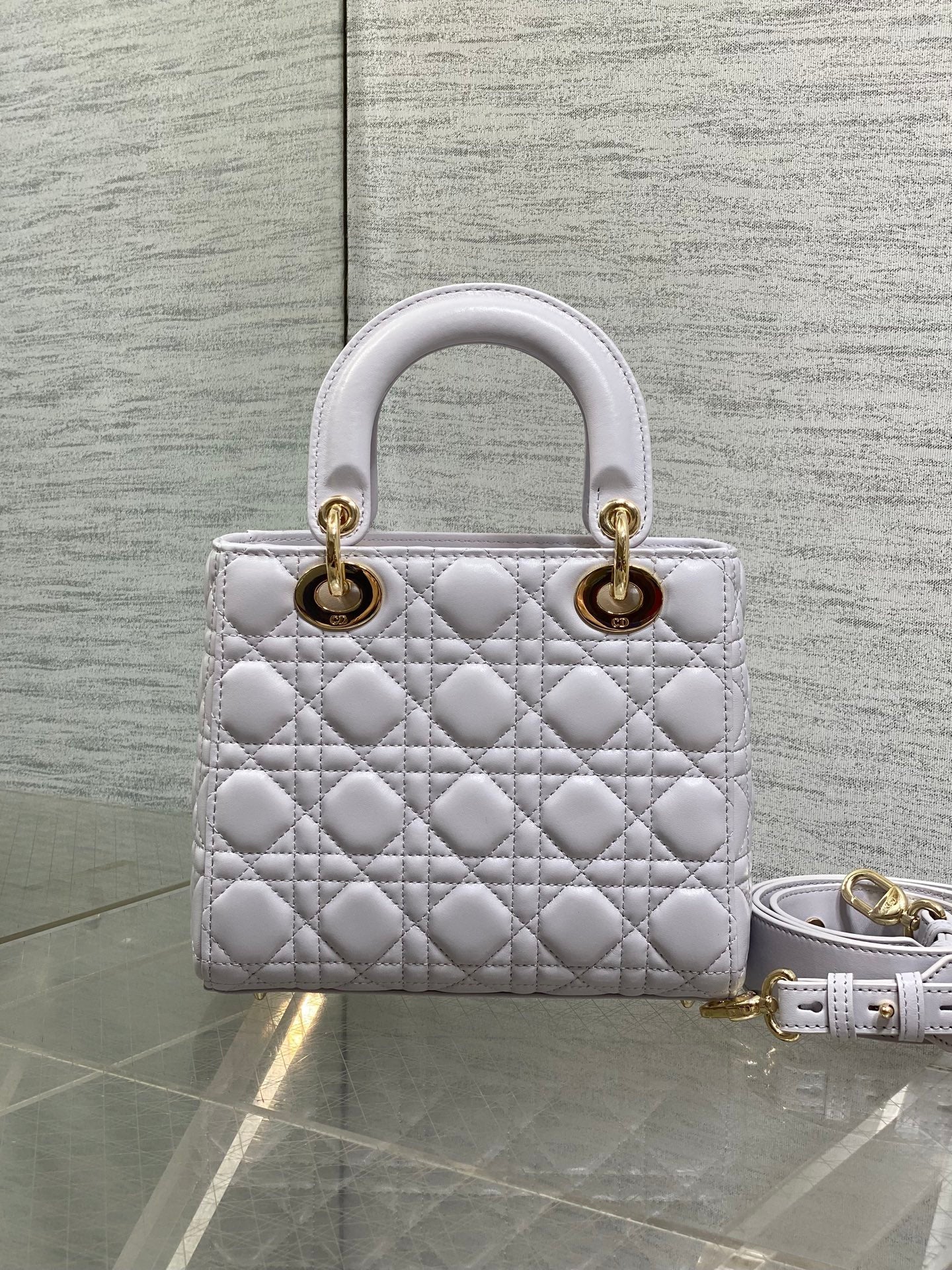 DIOR 25S LADY  BAG 20 IN LILAC CANNAGE CALFSKIN GOLD HARDWARE
