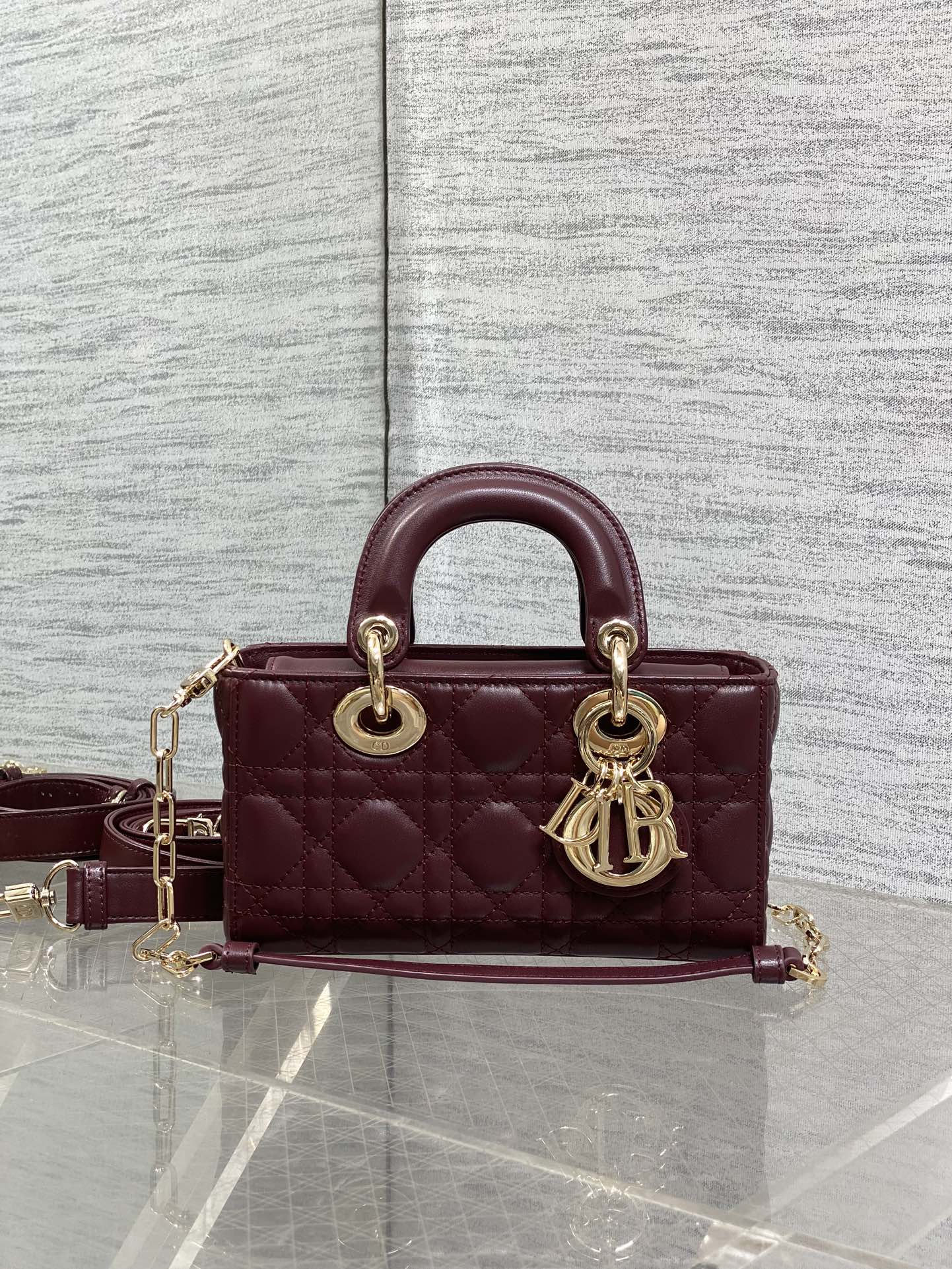 DIOR 25S SMALL LADY D‑JOY BAG 19 IN BURGUNDY CANNAGE CALFSKIN GOLD HARDWARE