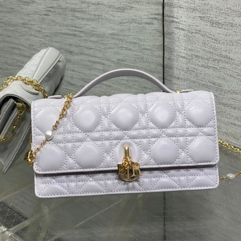 DIOR 25S  TALK PHONE POUCH 21 IN PALE LILAC CALFSKIN GOLD HARDWRE