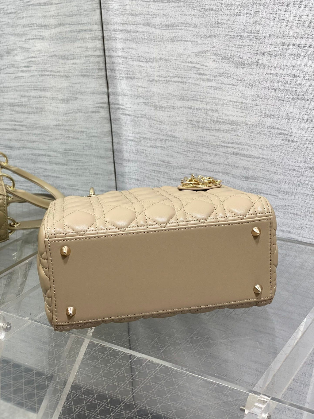 DIOR 25S MEDIUM LADY BAG 24 IN POWDER BEIGE CALFSKIN GOLD HARDWRE
