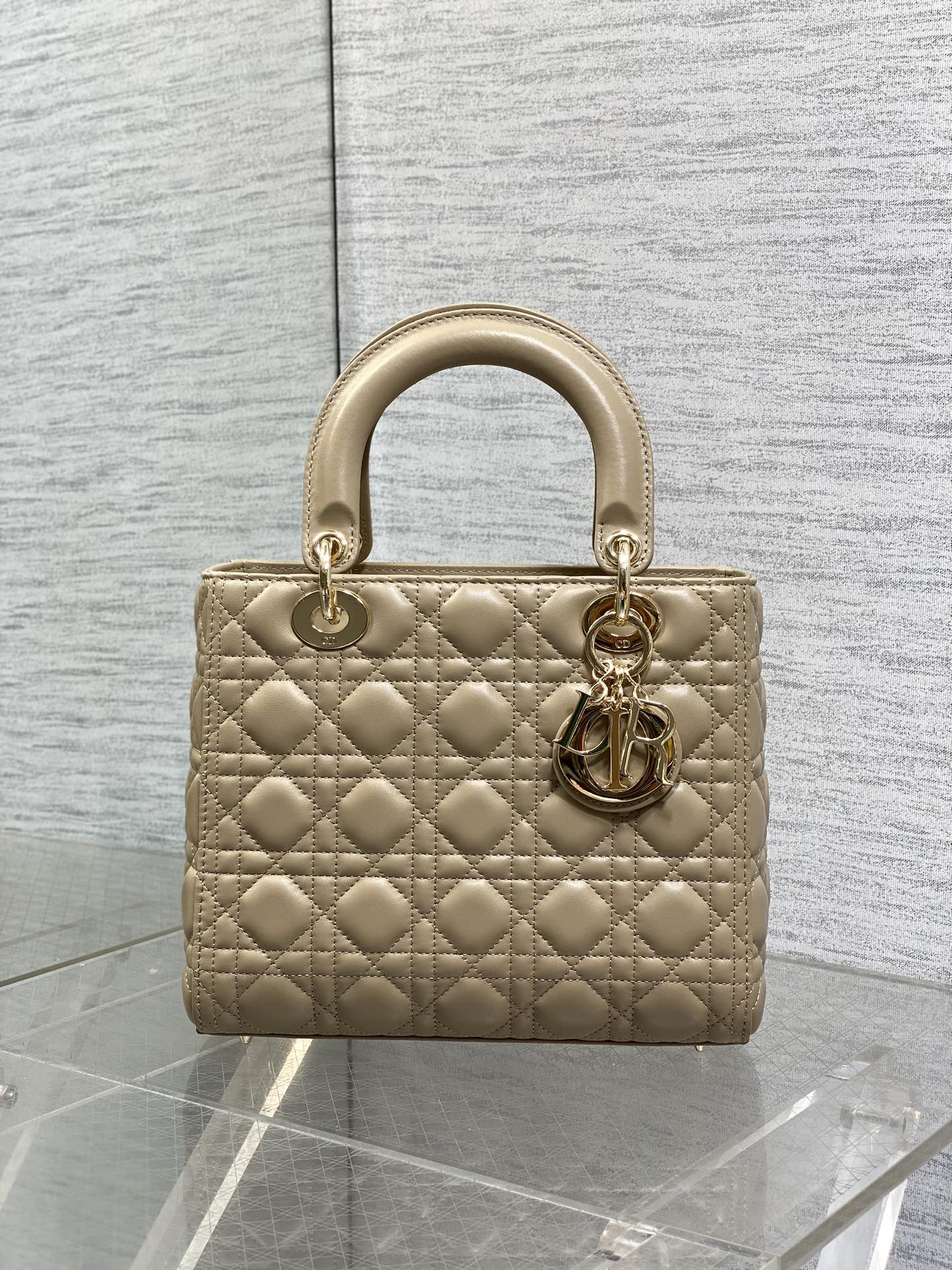 DIOR 25S MEDIUM LADY BAG 24 IN POWDER BEIGE CALFSKIN GOLD HARDWARE