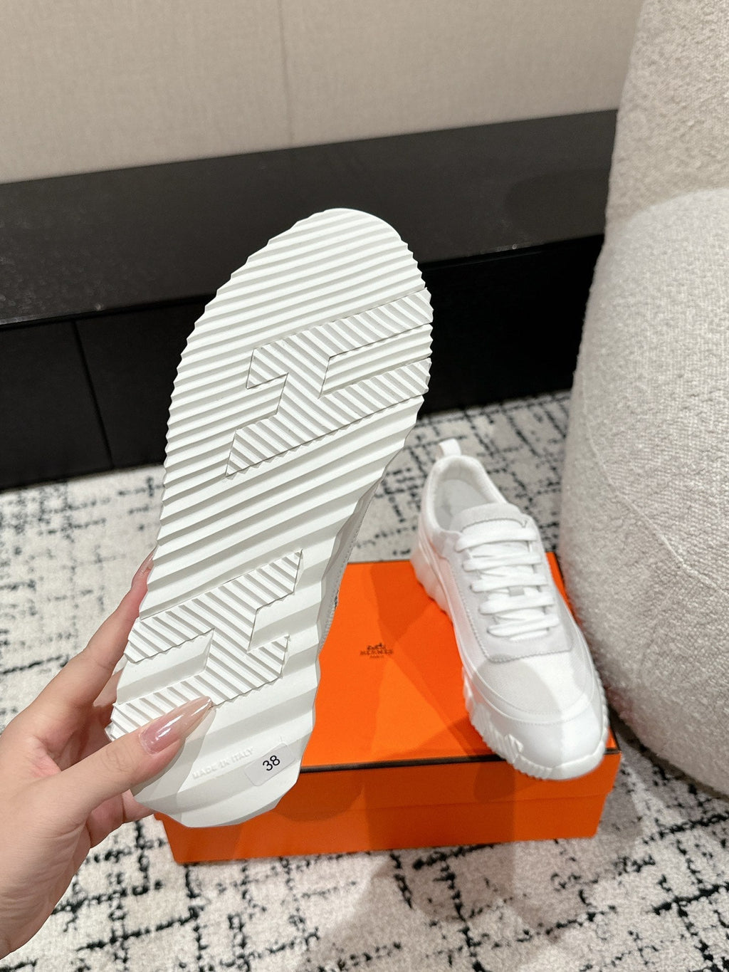 HERMES BOUNCING SNEAKER IN WHITE CALFSKIN AND FABRIC